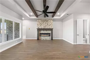 302 Lee Mays Blvd, Troy, TX 76579 - Photo 8