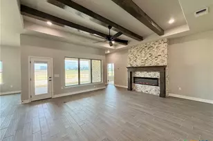 302 Lee Mays Blvd, Troy, TX 76579 - Photo 4