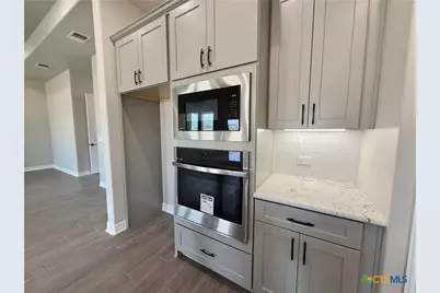 302 Lee Mays Boulevard, Troy, TX 76579 - Photo 8