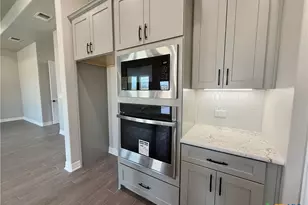 302 Lee Mays Blvd, Troy, TX 76579 - Photo 8