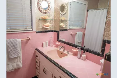 2101 E Mistletoe Avenue, Victoria, TX 77901 - Photo 28