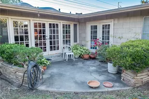 2101 E Mistletoe Ave, Victoria, TX 77901 - Photo 1