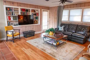 2101 E Mistletoe Ave, Victoria, TX 77901 - Photo 20