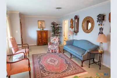 2101 E Mistletoe Avenue, Victoria, TX 77901 - Photo 8