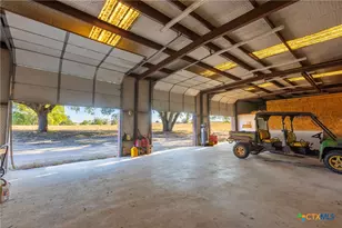 1155 Fm 2438, Seguin, TX 78155 - Photo 40