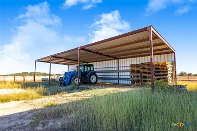 1155 Fm 2438, Seguin, TX 78155 - Photo 28