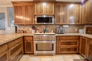 25195 US Hwy 77, Yoakum, TX 77995 - Photo 10