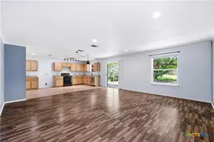 8515 Shaenfield Pl, San Antonio, TX 78254 - Photo 4