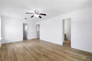 8515 Shaenfield Pl, San Antonio, TX 78254 - Photo 18