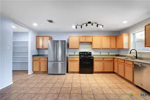 8515 Shaenfield Pl, San Antonio, TX 78254 - Photo 8