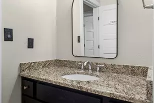 557 Lee St, New Braunfels, TX 78130 - Photo 28