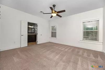 557 Lee Street, New Braunfels, TX 78130 - Photo 12