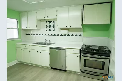 312 W Jefferson Avenue, Port O'Connor, TX 77982 - Photo 22