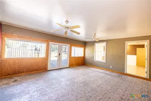 1724 Hickston St, Gonzales, TX 78629 - Photo 22