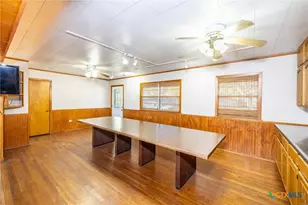 1724 Hickston St, Gonzales, TX 78629 - Photo 6