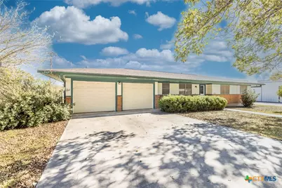 1724 Hickston Street, Gonzales, TX 78629 - Photo 2