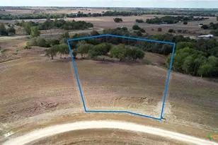 511 Co Rd 362, Shiner, TX 77984 - Photo 1