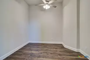 1668 Seekat Dr, New Braunfels, TX 78132 - Photo 10