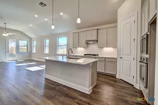 1668 Seekat Dr, New Braunfels, TX 78132 - Photo 6