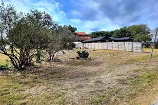 2566 Glenn Dr, Canyon Lake, TX 78133 - Photo 1