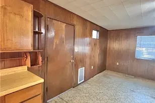 509 N 9th St, Port O'Connor, TX 77982 - Photo 10