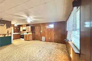 509 N 9th St, Port O'Connor, TX 77982 - Photo 18