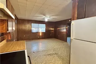 509 N 9th St, Port O'Connor, TX 77982 - Photo 6