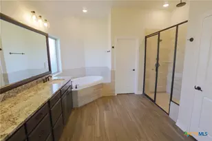 406 Oak Dr, Troy, TX 76579 - Photo 18