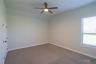 406 Oak Dr, Troy, TX 76579 - Photo 22