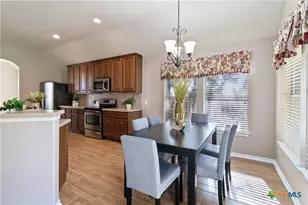 1716 Oak Wind, New Braunfels, TX 78132 - Photo 18