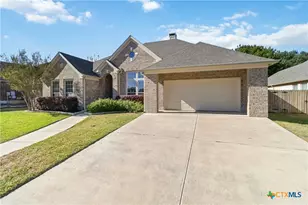 1716 Oak Wind, New Braunfels, TX 78132 - Photo 2