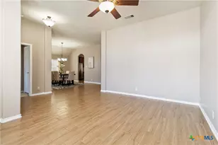 1716 Oak Wind, New Braunfels, TX 78132 - Photo 4