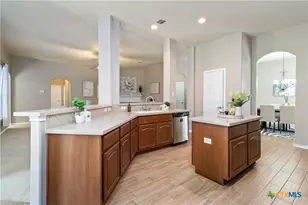 1716 Oak Wind, New Braunfels, TX 78132 - Photo 14