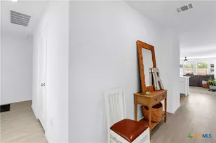 3230 Mound Rdg, New Braunfels, TX 78130 - Photo 4