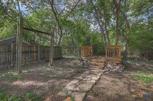 3915 Chimney Springs Dr, San Antonio, TX 78247 - Photo 22