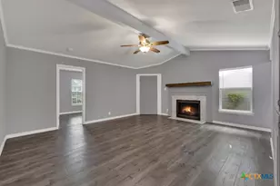 3915 Chimney Springs Dr, San Antonio, TX 78247 - Photo 6