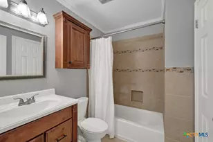 3915 Chimney Springs Dr, San Antonio, TX 78247 - Photo 12