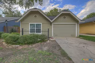 3915 Chimney Springs Dr, San Antonio, TX 78247 - Photo 2