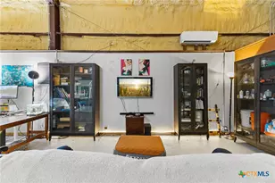 218 Alexandra Ln, Dale, TX 78616 - Photo 8