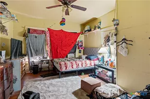 603 E Court St, Seguin, TX 78155 - Photo 12