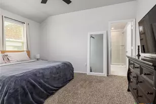 146 Hammond Ct, Jarrell, TX 76537 - Photo 10