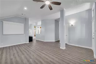 307 Illinois Dr, Harker Heights, TX 76548 - Photo 2