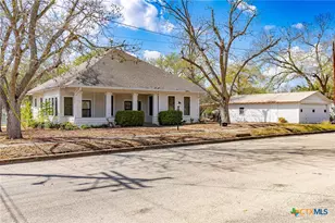 1306 N Ave G, Shiner, TX 77984 - Photo 1