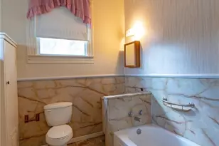 1306 N Ave G, Shiner, TX 77984 - Photo 16