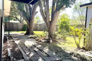 725 Westwood Dr, Port Lavaca, TX 77979 - Photo 34