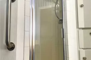 725 Westwood Dr, Port Lavaca, TX 77979 - Photo 12