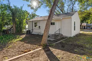 1807 S 11th St, Temple, TX 76504 - Photo 4