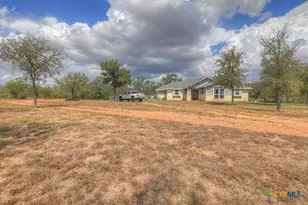 2354 Fm 2438, Seguin, TX 78155 - Photo 20