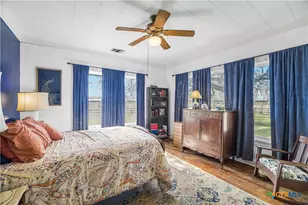 1733 Co Rd 284, Edna, TX 77957 - Photo 28