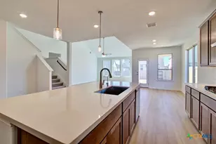 1683 Seekat Dr, New Braunfels, TX 78132 - Photo 10